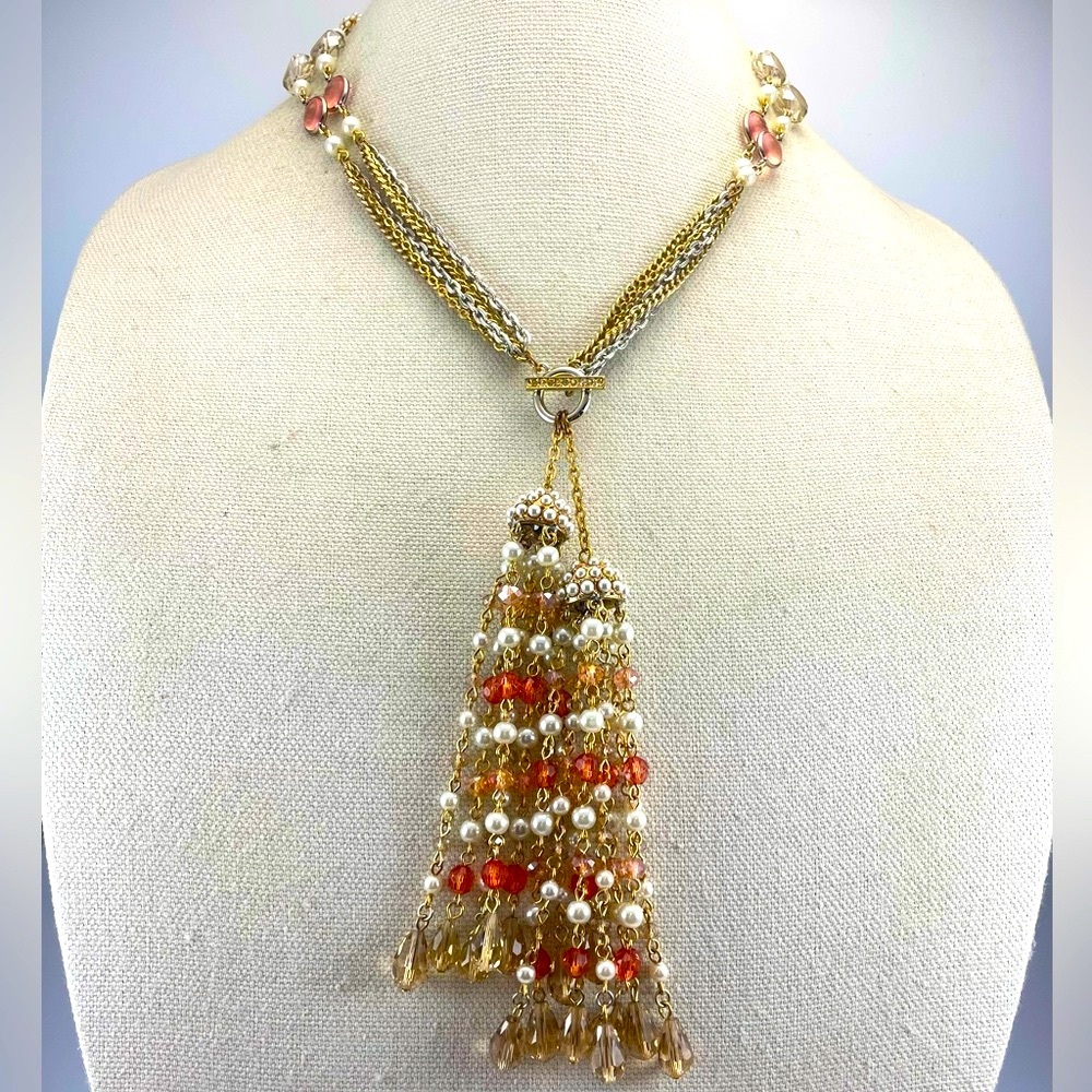 UNSIGNED WHITE HOUSE BLACK MARKET BEADED DOUBLE TASSEL CONVERTIBLE NECKLACE